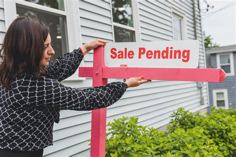 11 Tips for Buying Foreclosed Properties .
